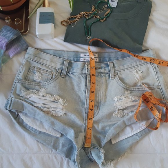 One Teaspoon Bandits Denim Cut-Off Shorts - Picture 4 of 7